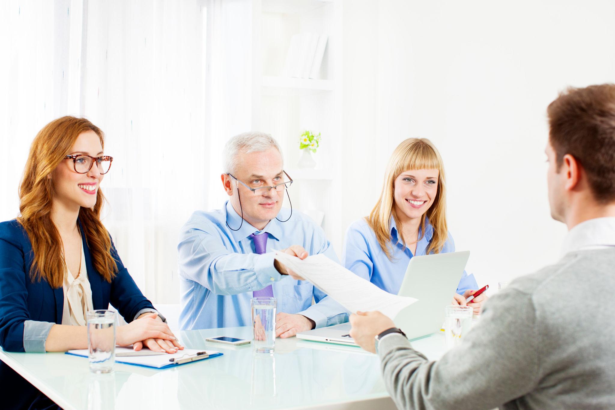 চাকরির জন্য নিজেকে ফিট করবেন যেভাবে